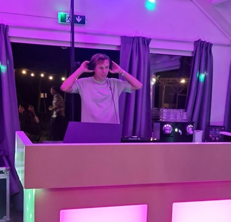 Dj-Job Totaal 